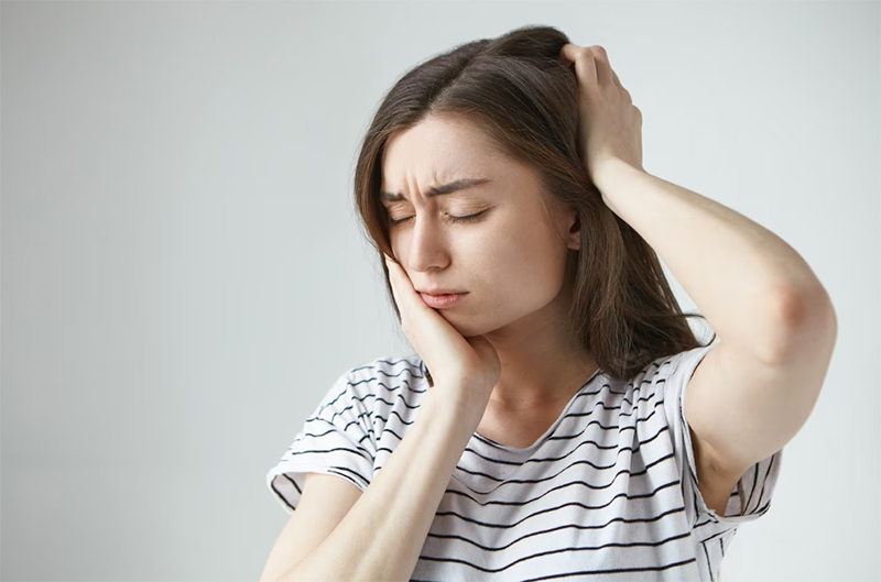 Jaw pain and headache Jaw pain and headache